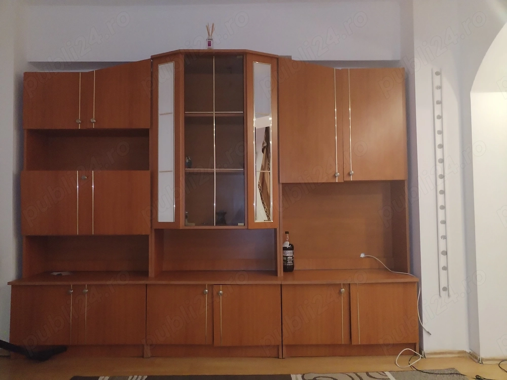 Inchiriere camera in apartament de doua camere