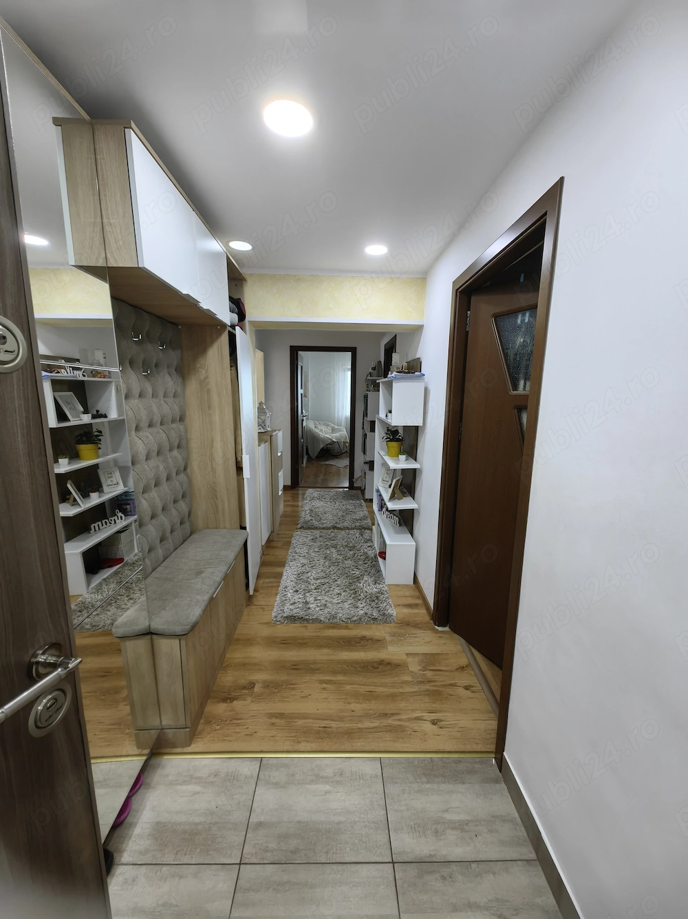 Apartament 4 camere decomandat mobilat