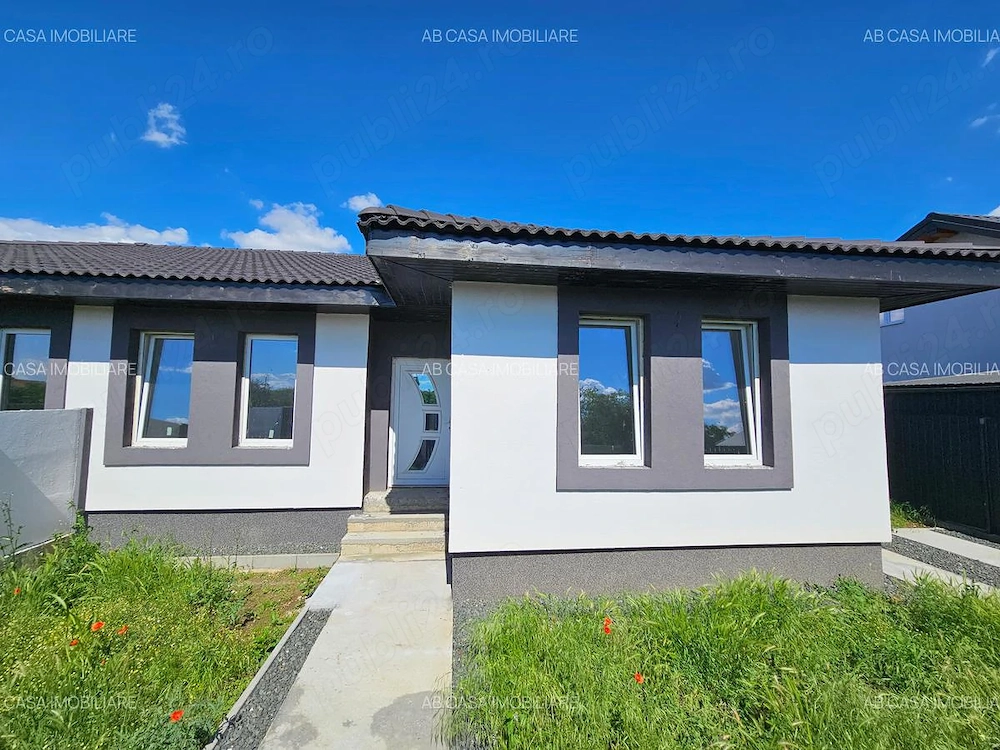 Duplex nou, pe parter, 4 camere, 2 băi, terasă, parcare, ap la alegere, la cheie, Parța, comision 0%