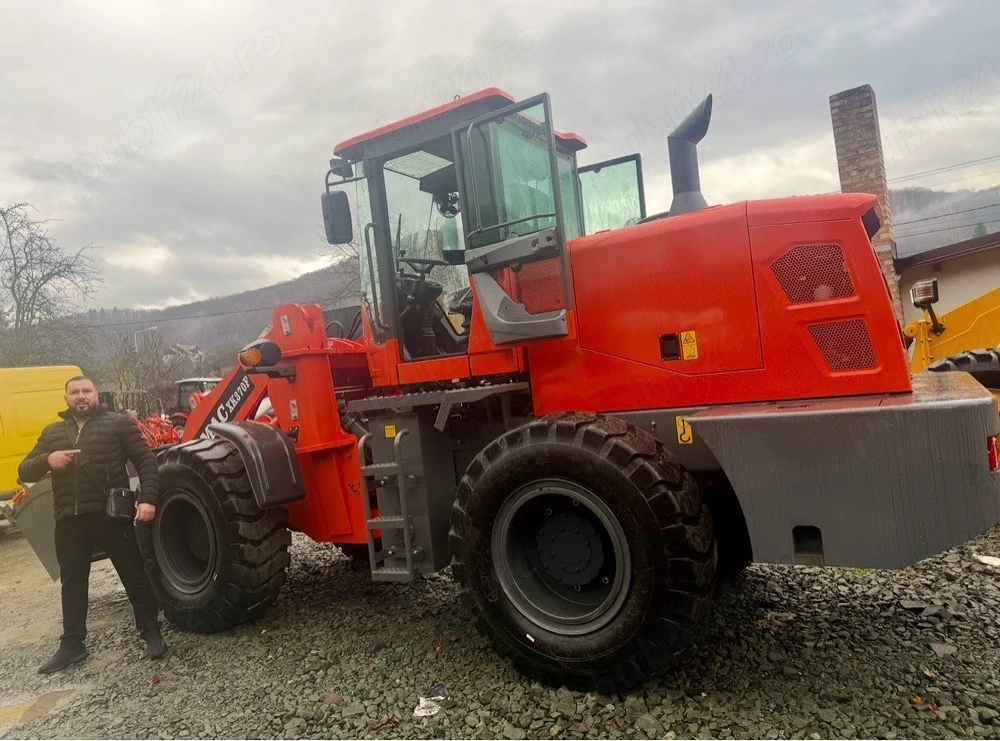 Încărcător frontal MAC XK370F