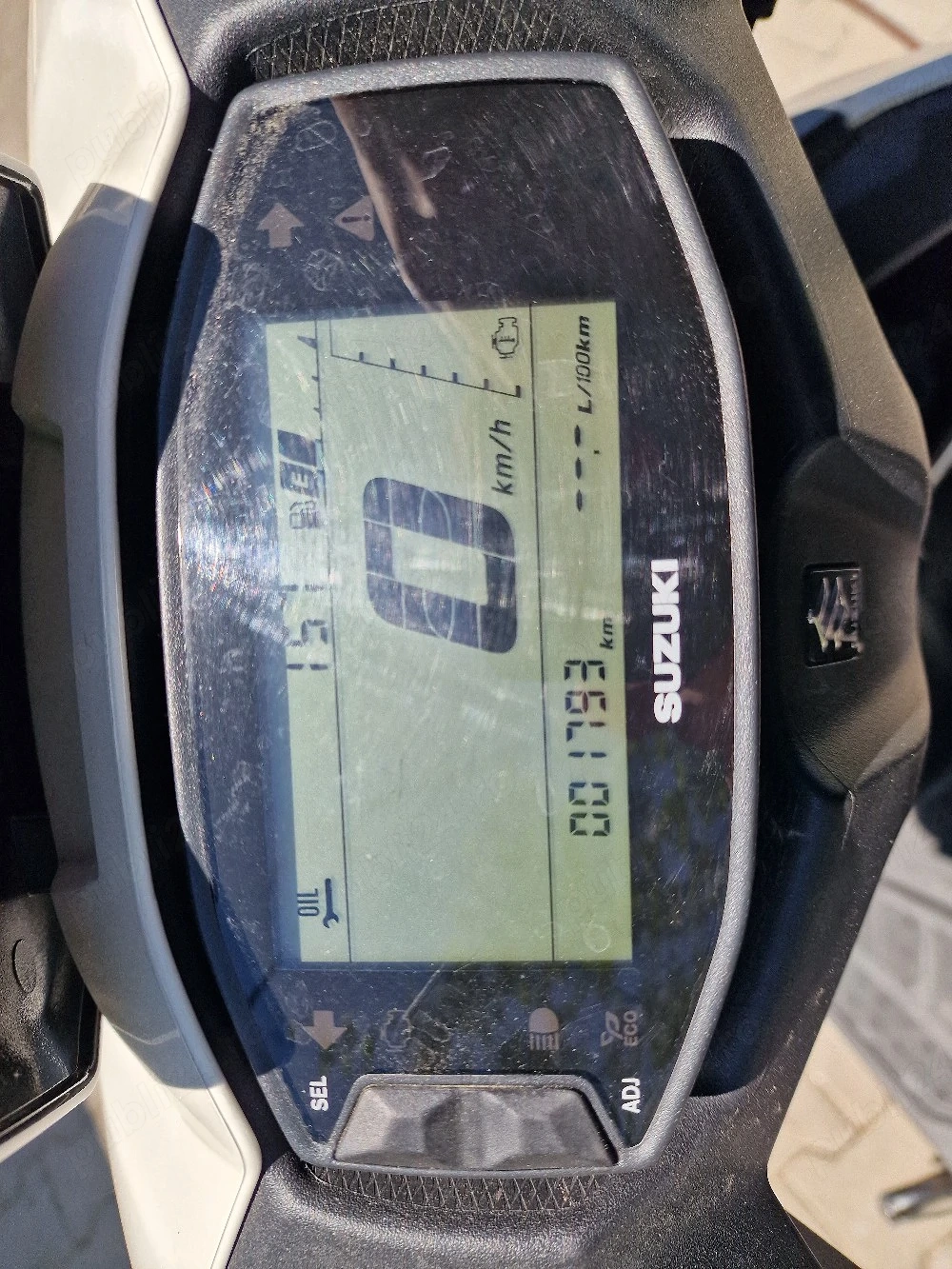scuter suzuki avenis 