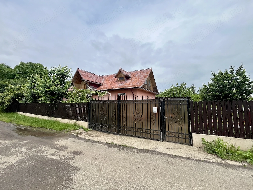 Casă 4 camere, renovată complet, toate utilitățile, teren 680 mp, zona Nicolae Titulescu