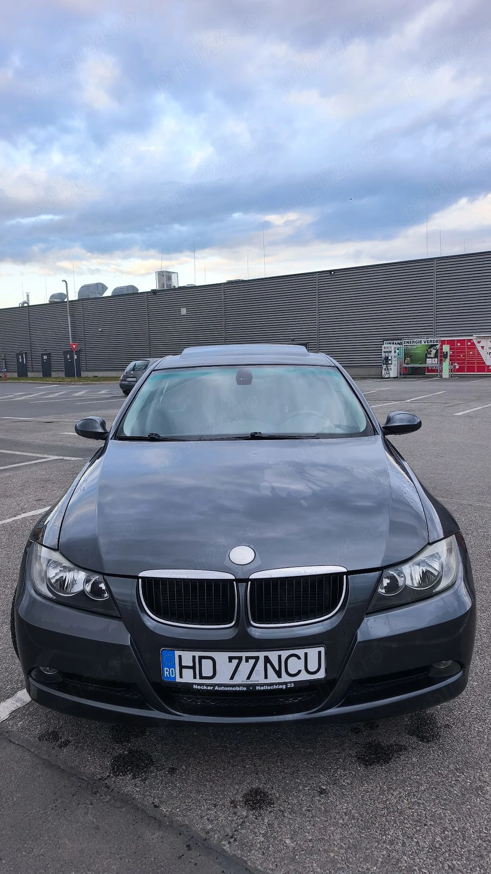BMW E90 318i (Benzină) 