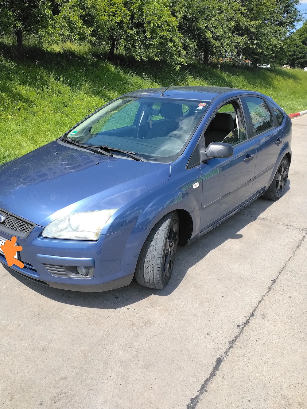 Vând Ford focus 2