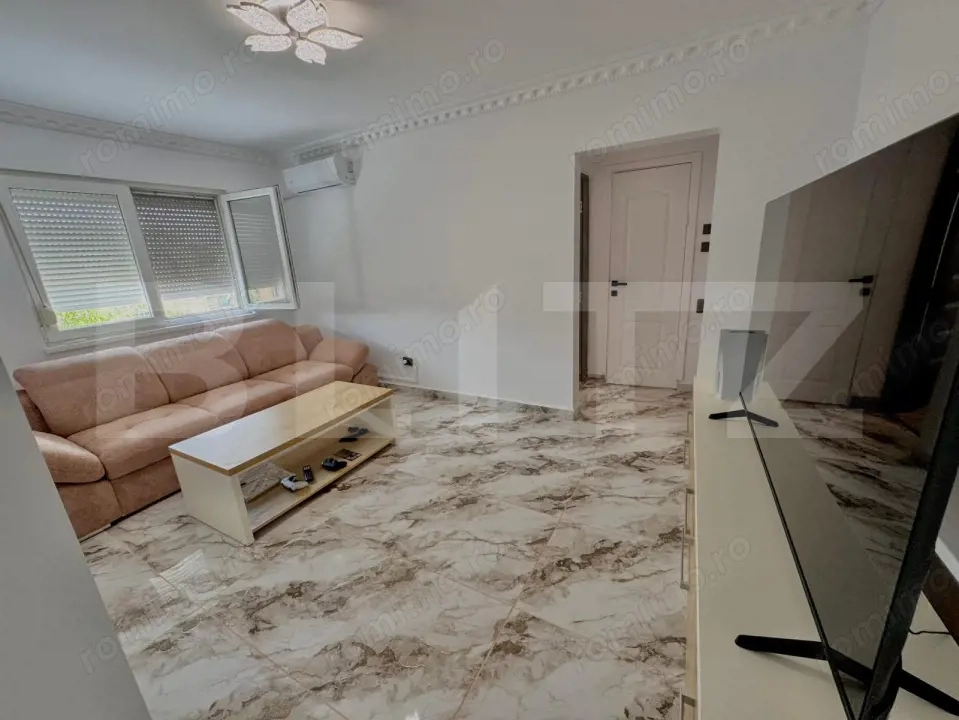 Apartament cu 2 camere de vanzare, 33.22 mp, Solidaritatii