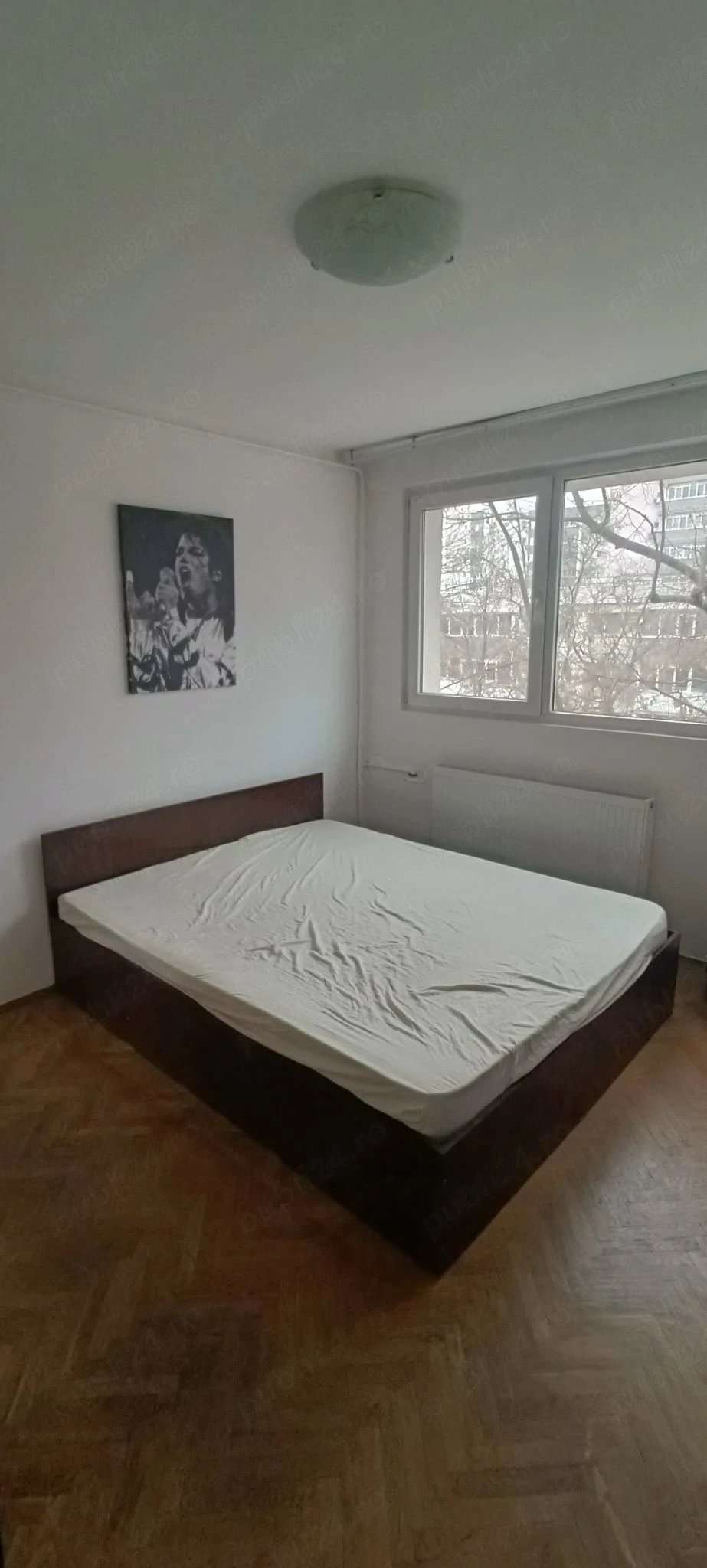 Caut coleg într-un apartament cu 2 camere decomandat - Plaza mall -