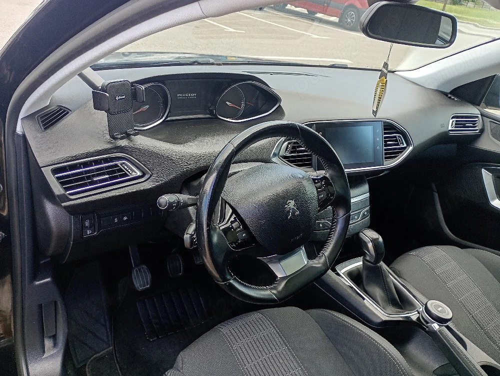 Peugeout 308 an 2017 1.2 benzina