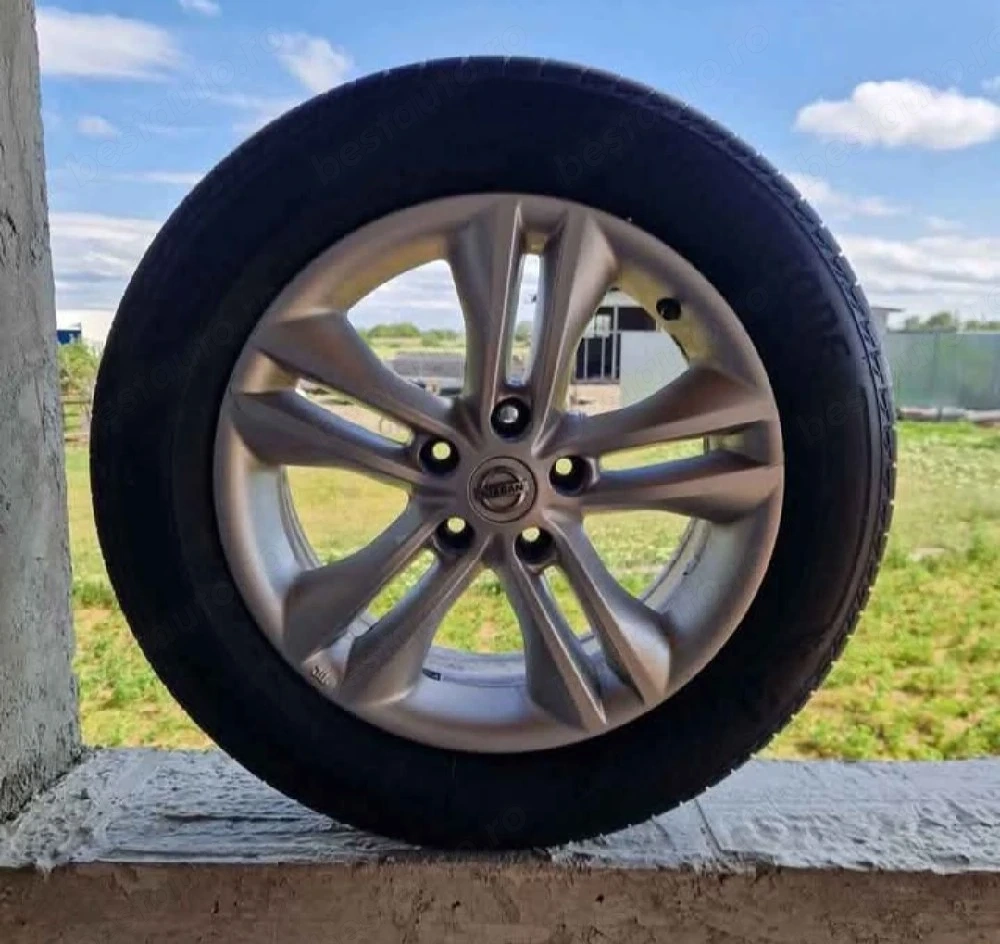 Roți aliaj R17 Nissan,Renault,Dacia + anvelope Bridgestone  215/60/R17 vară