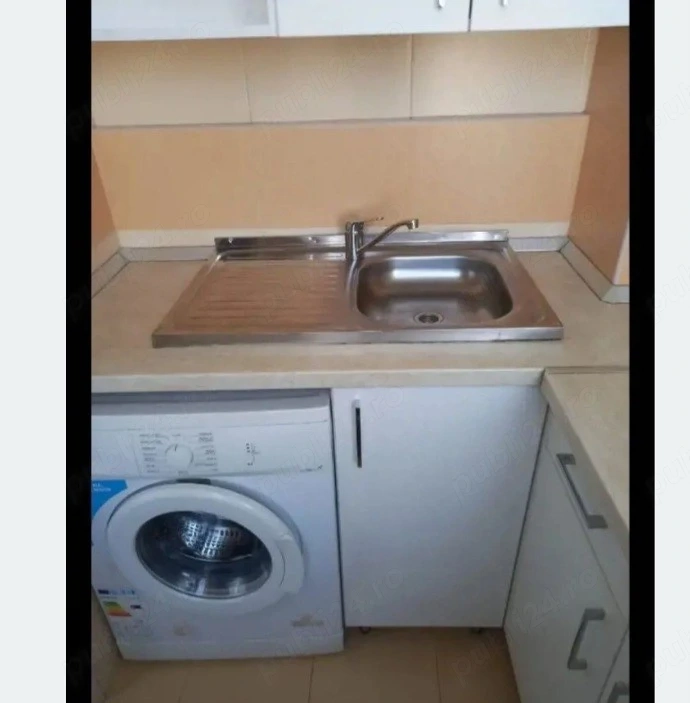 Inchiriez apartament cu 2 camere