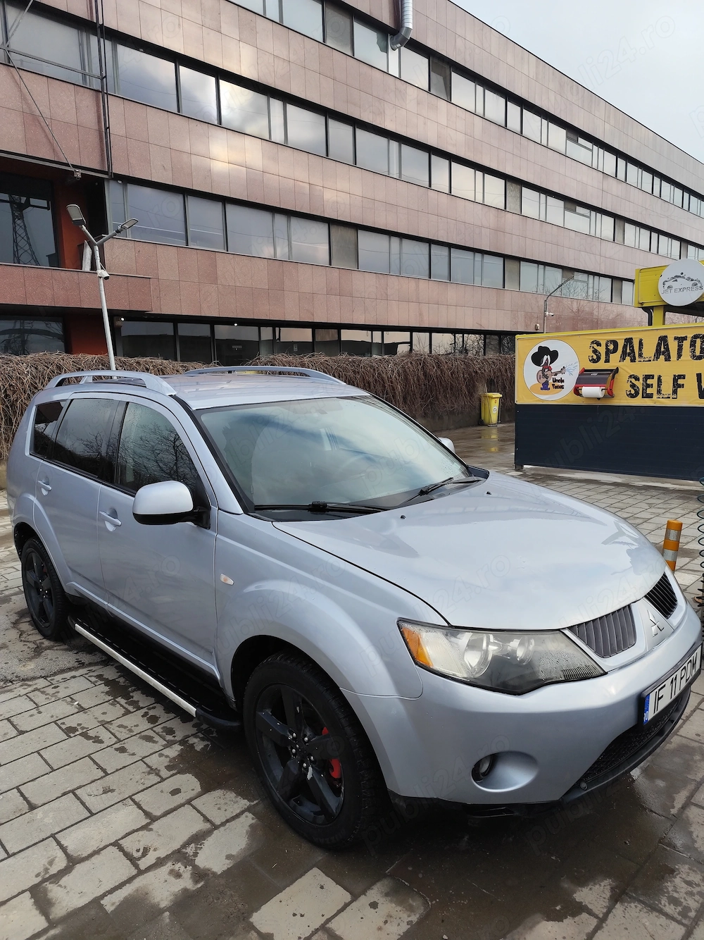Mitsubishi Outlander II 2.0 DID 140 CP 4x4 7 LOCURI