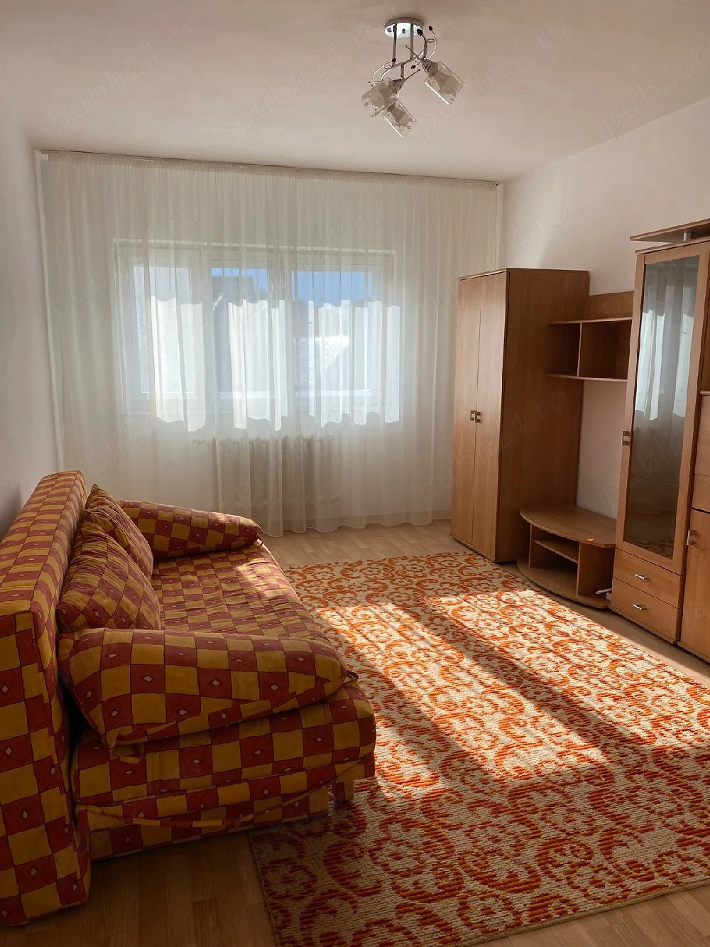 Inchiriez apartament 2 camere, centru