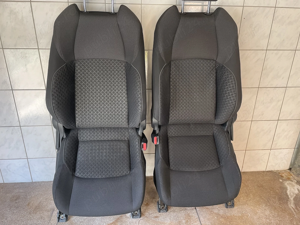 Vand pt. TOYOTA C-HR fab. 2020- 2015 scaune fata ,fete usi, cotiera si timonerie