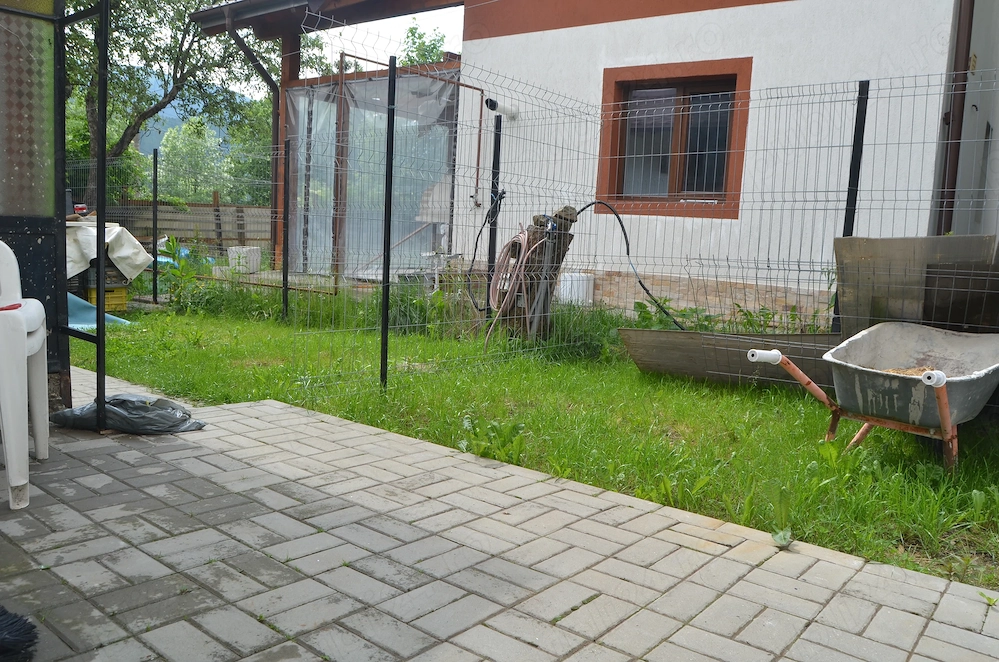 Apartament cu trei camere situat in vila -Busteni