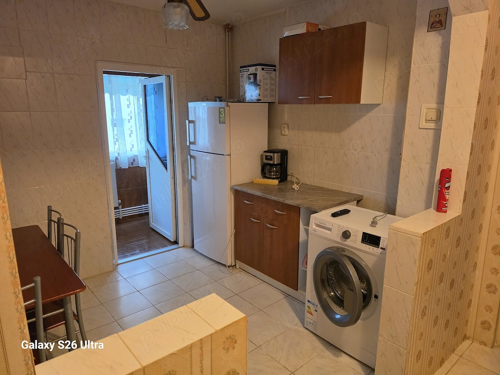 Navodari, vand apartament 2 camere zona sud