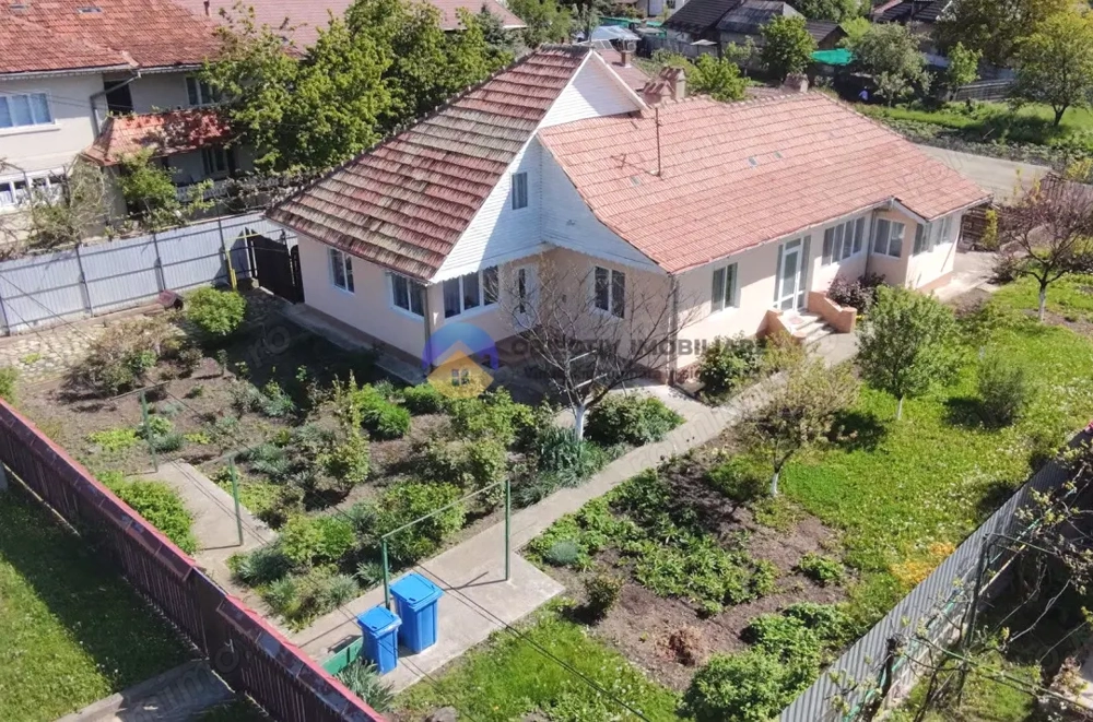 Casa localitea Bistrita - comuna Alexandru cel Bun , toate utilitatile