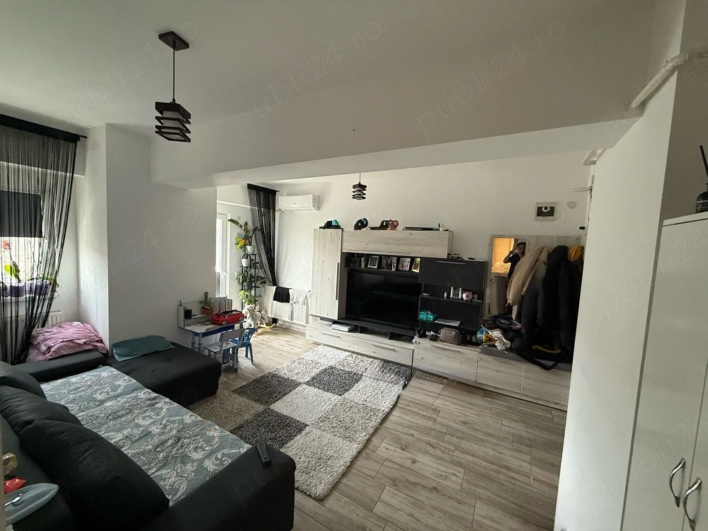 Vand apartament 2 camere Craiovita 3 10 bloc nou 
