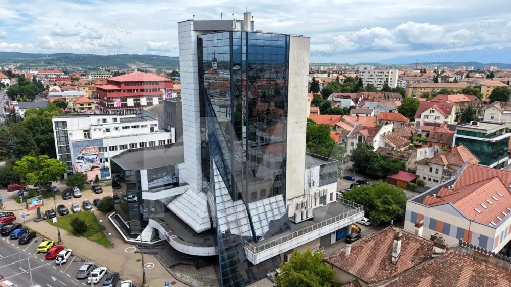 Birouri premium de închiriat | Clădire cu 6 etaje în centrul Sibiului
