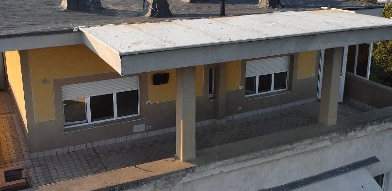 Vând apartament 3 camere