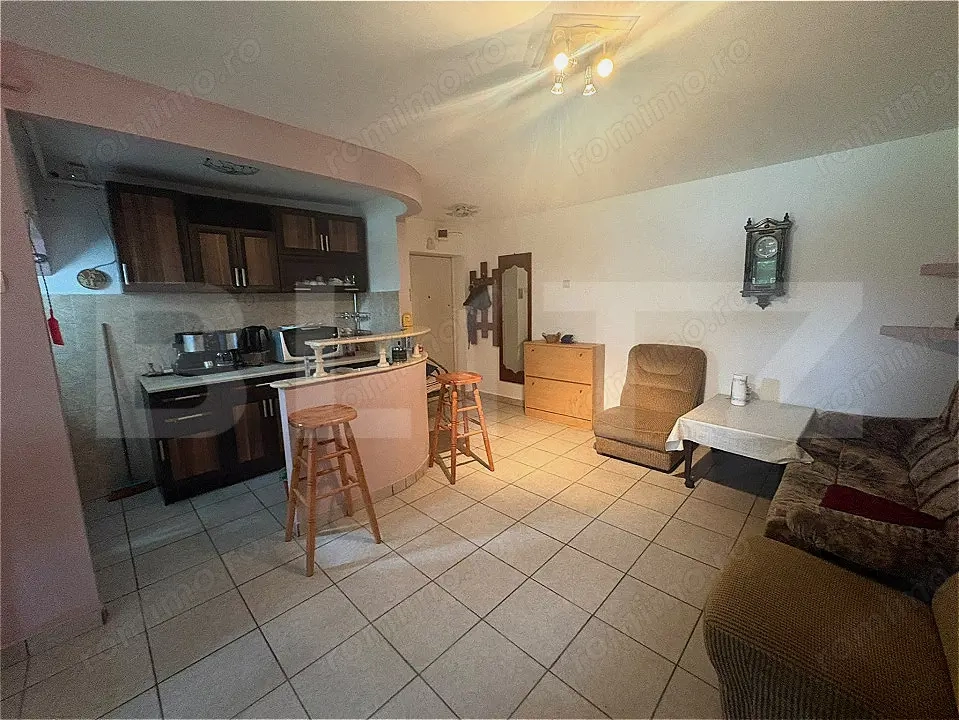 Apartament 3 camere spațios, parter, zonă excelentă lângă Stadion 