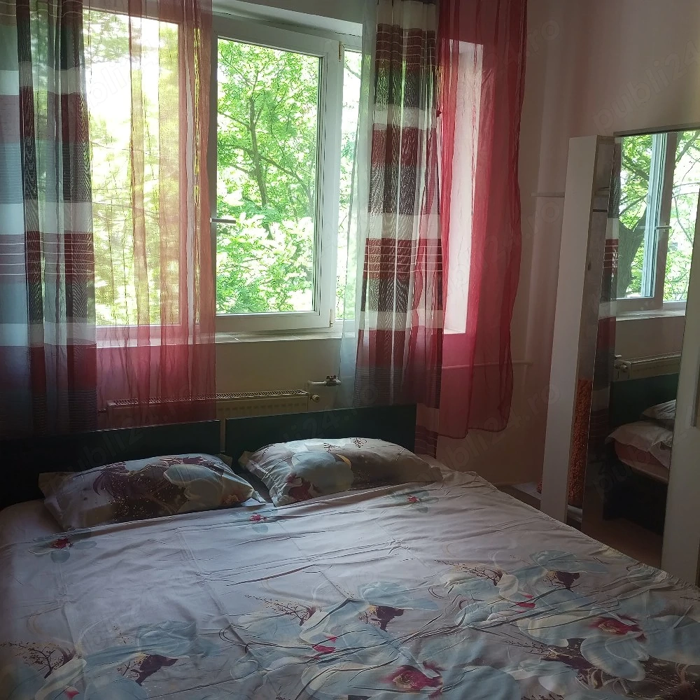 Garsonieră cazare, 2 km Casa Austria