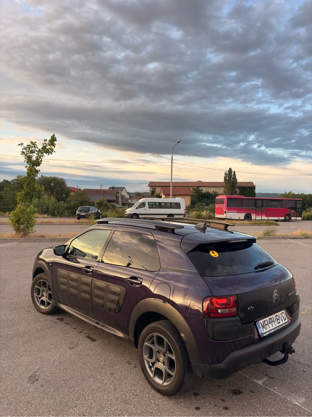 Urgent!!!!Citroen C4 Cactus 2016
