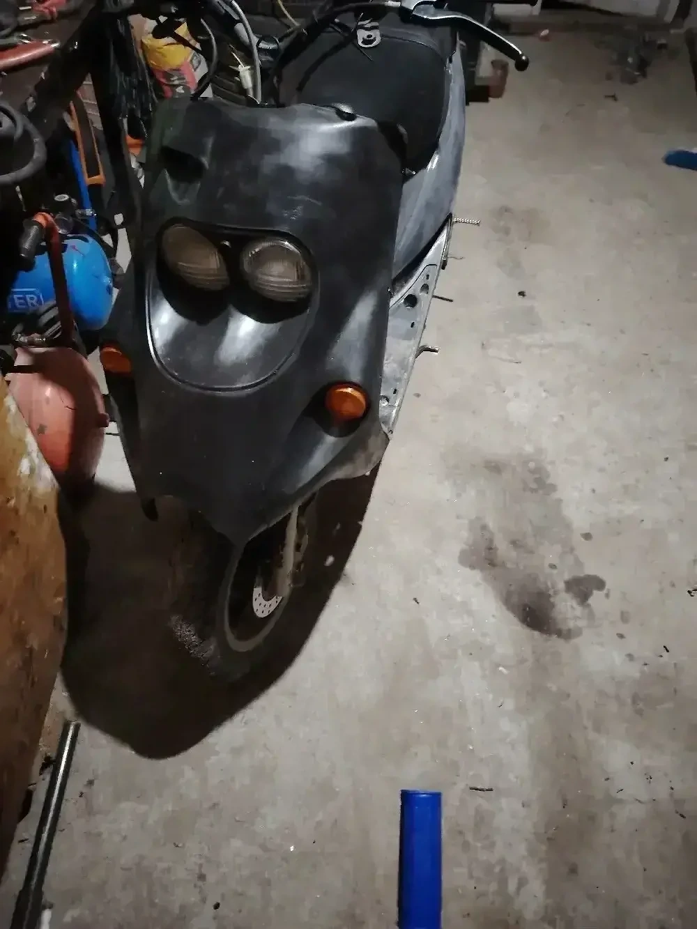 vand scuter cu acte malaguti f10 