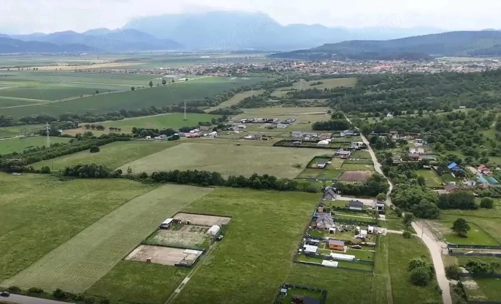 Teren extravilan 1.000 mp. Vulcan, Brasov - Ideal pentru grădină sau relaxare