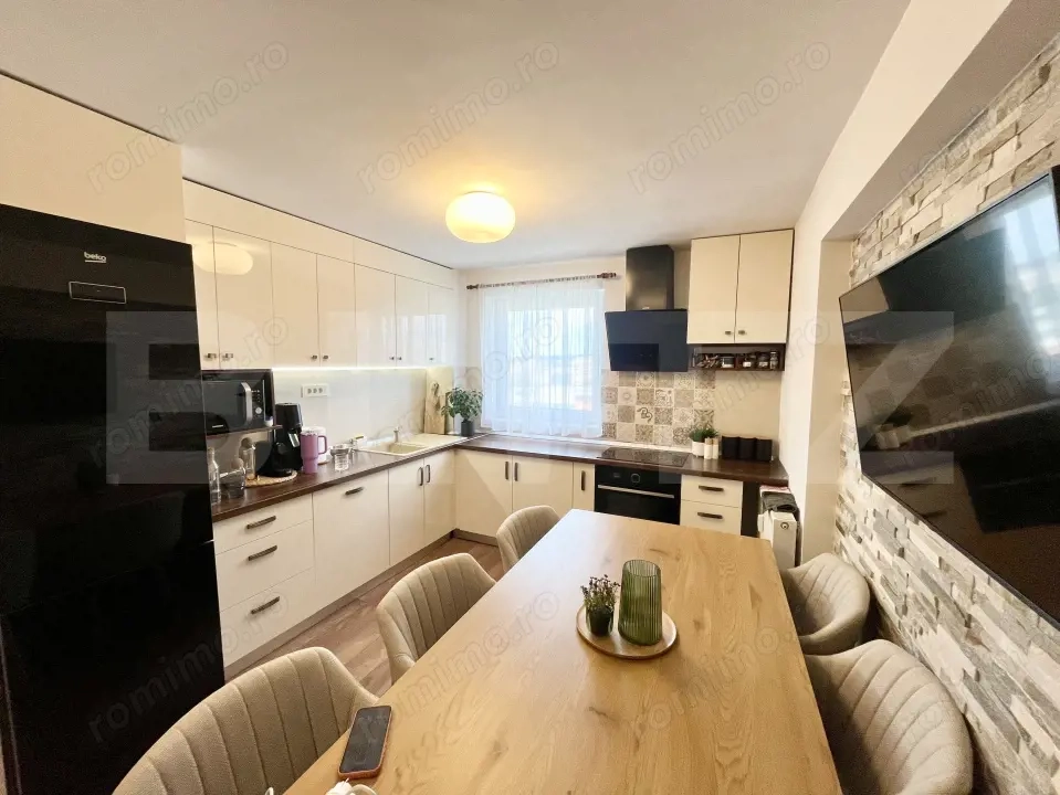 Apartament de vânzare, 3 camere, 71 mp, Bulevardul Dacia