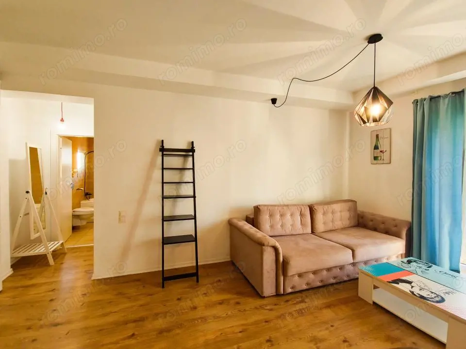 Apartament in Complexul Cosmopolis cu vedere catre piscina!