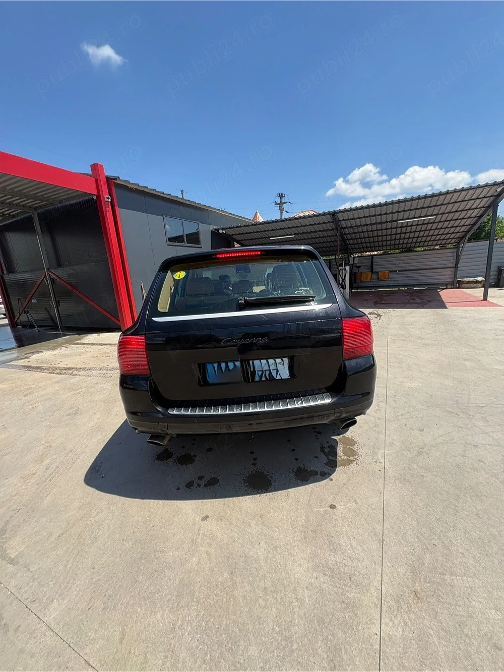 Vând sau schimb Porsche CAYENNE -An 2005  -Motor 3.2 Benzină  -Are acte Valabile  -Asigurarea Valabi