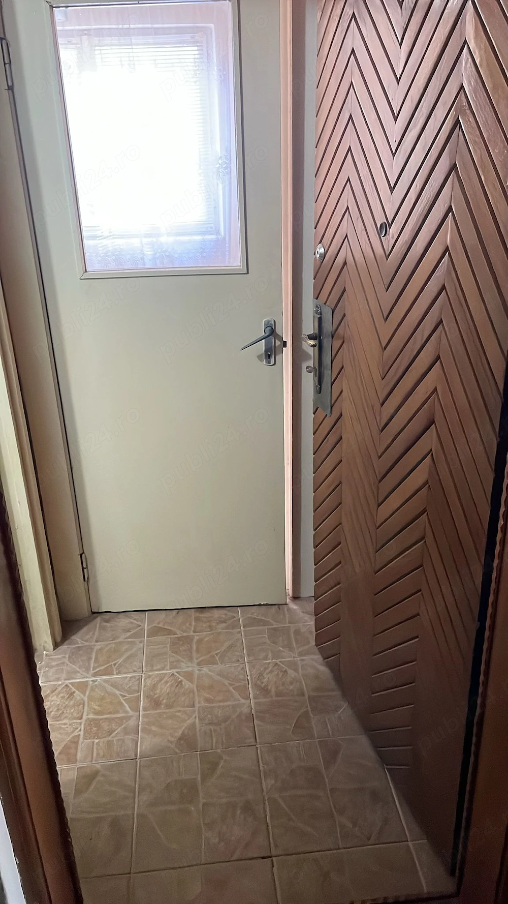 Vând garsonieră în Lugoj, zona Micro 1 