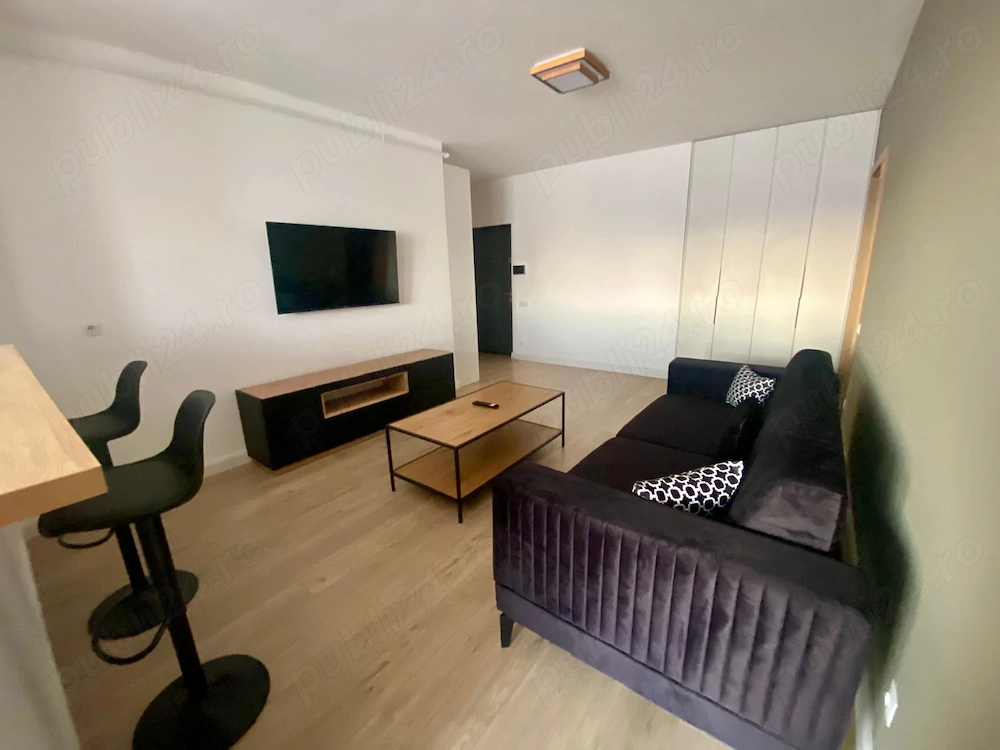 Inchiriez apartament, Floresti, zona VIVO