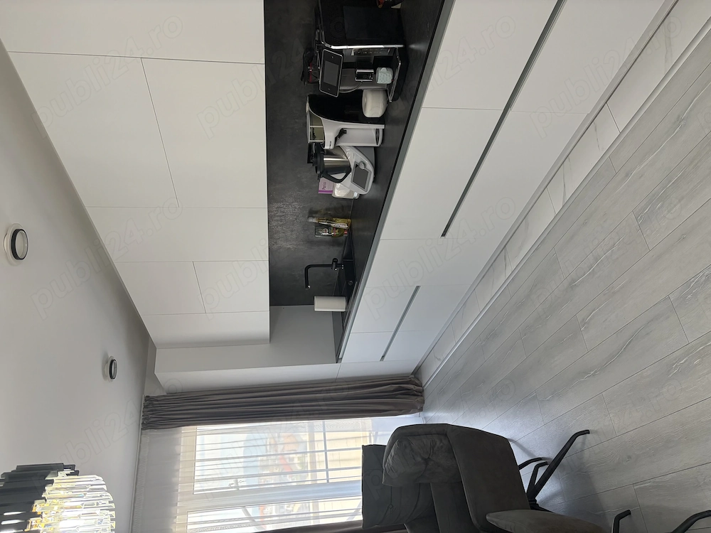 Vând apartament 3 camere 