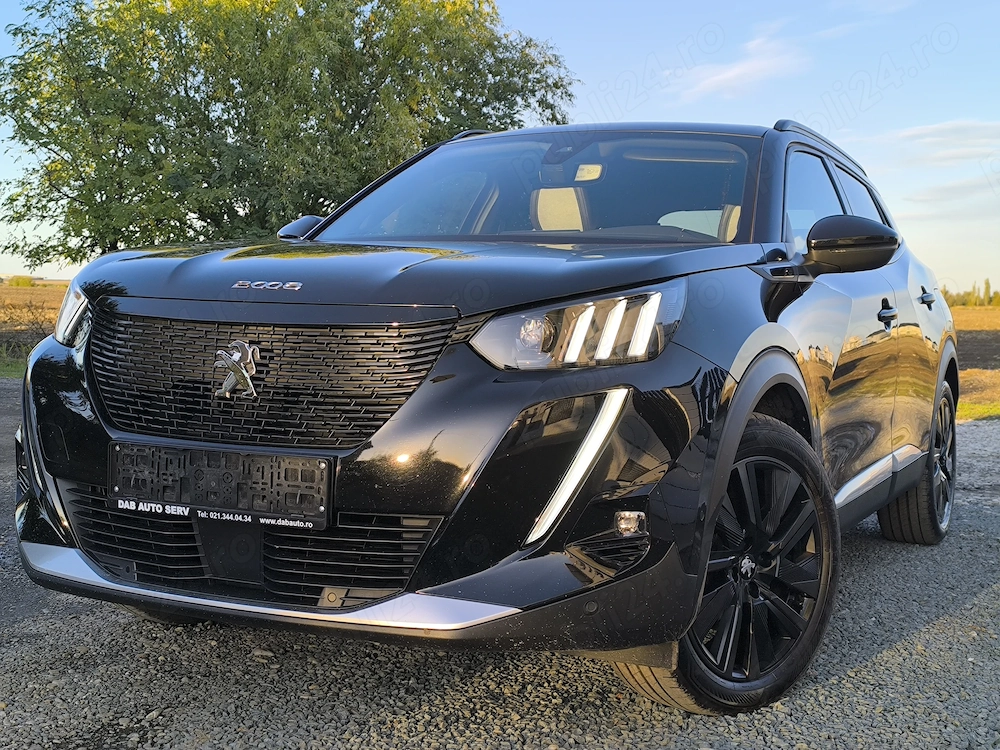 Vând Peugeot E2008