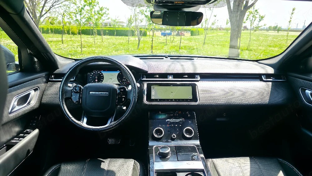 Range Rover Velar R-Dynamic 2  km | Istoric complet | 30.000  