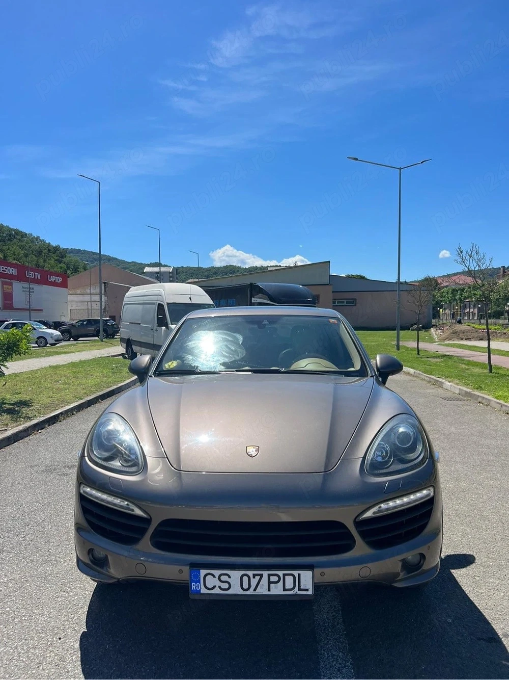 Vand porsche cayenne s turbo!