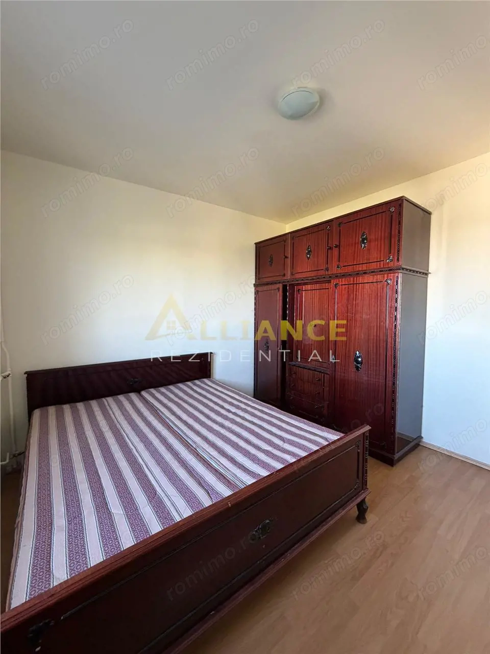 Apartament 2 camere semidecomandat