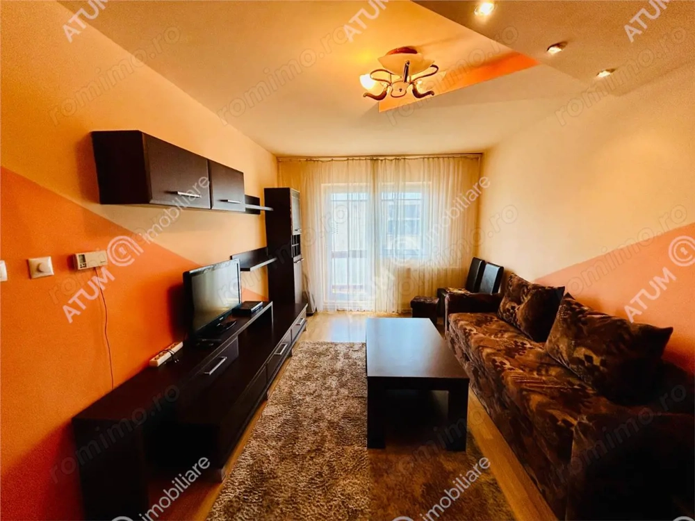 Apartament cu 3 camere decoamndate in zona Mihai Viteazu