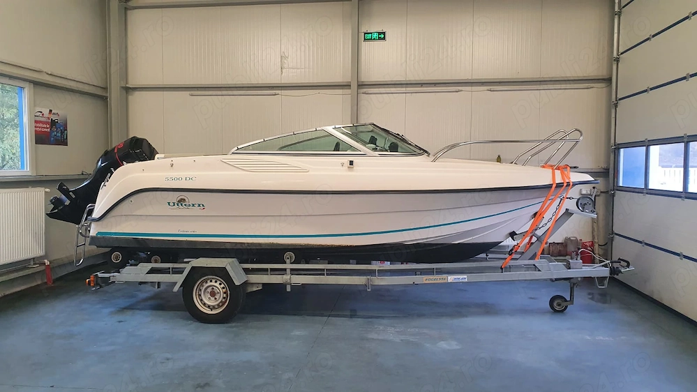 Vand barca Uttern 5500 DC