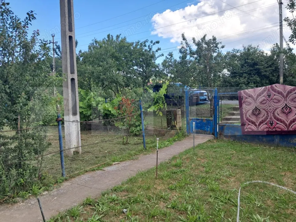 Casa individuala, 70 mp, zona Sarmasu