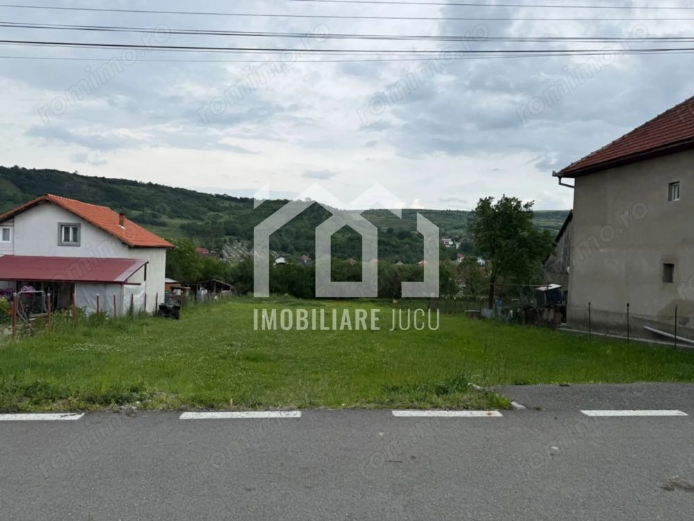 Teren intravilan – 1.270 mp | Chinteni, zona centrală