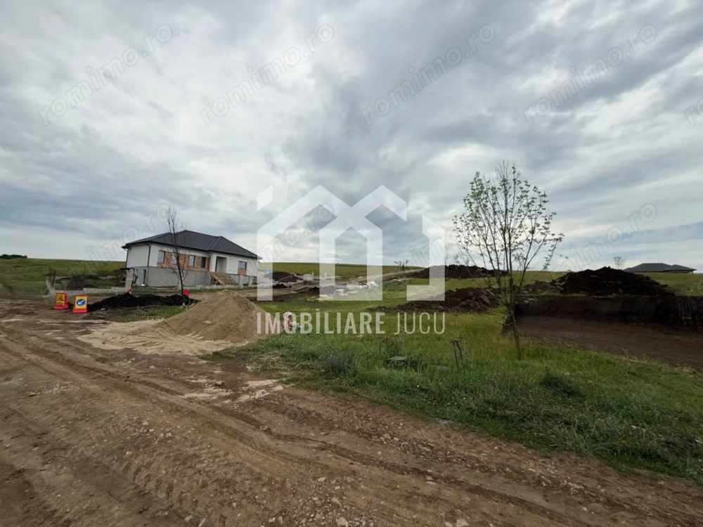 Loc de Casă 822 mp | Utilități | Jucu de Sus