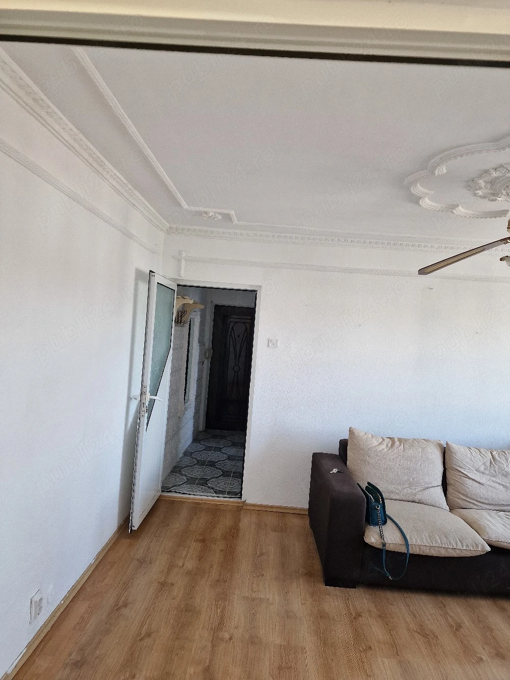 Vanzare apartament 2 camere