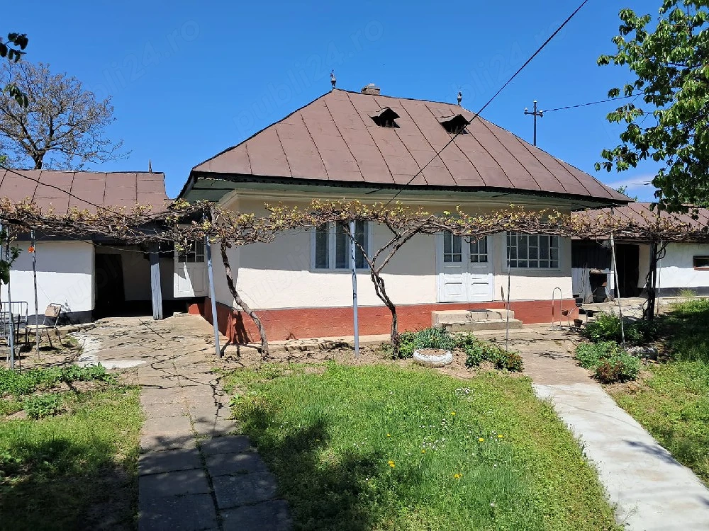 Casa ,teren intravilan- Răucești Neamț 