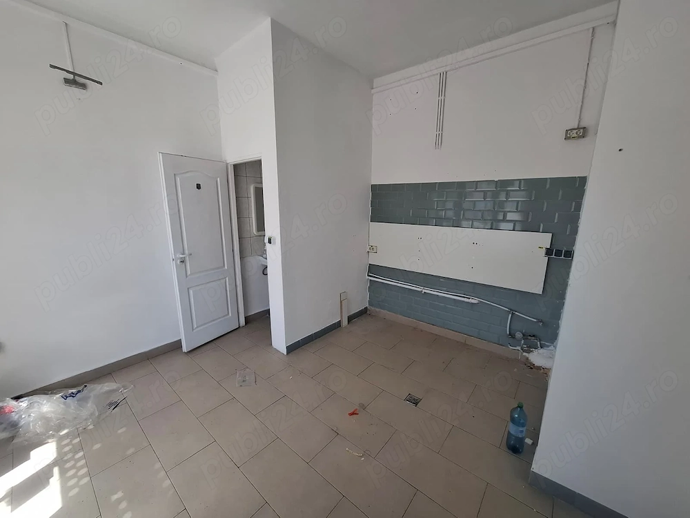 Inchiriez spatiu comercial zona Boul Rosu ID: RH-45169-property