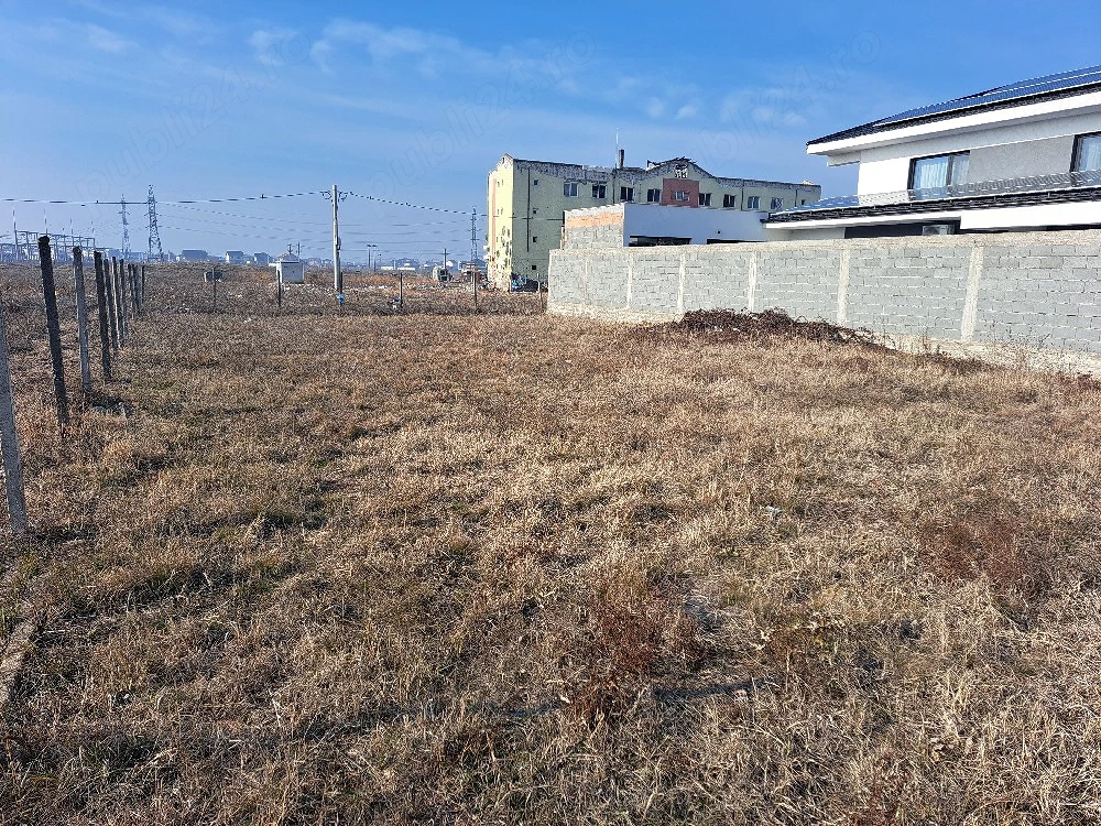 Vand teren intravilan 500 mp
