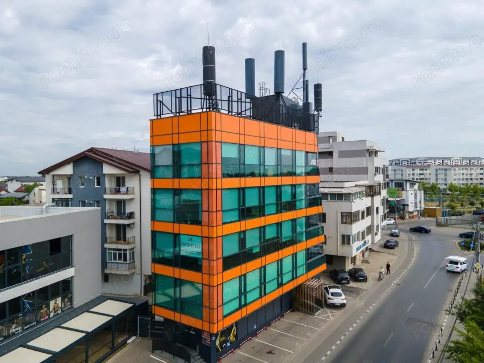 Cladire birouri si spatiu comercial , 830 mp constr, 15 locuri parcare, Chiajna