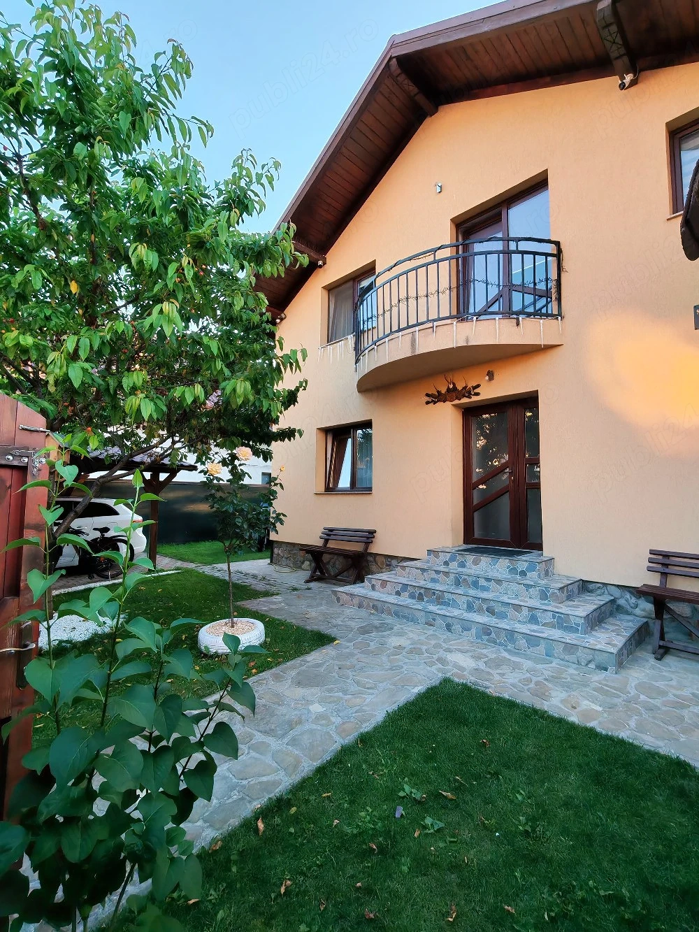 Casa de vânzare