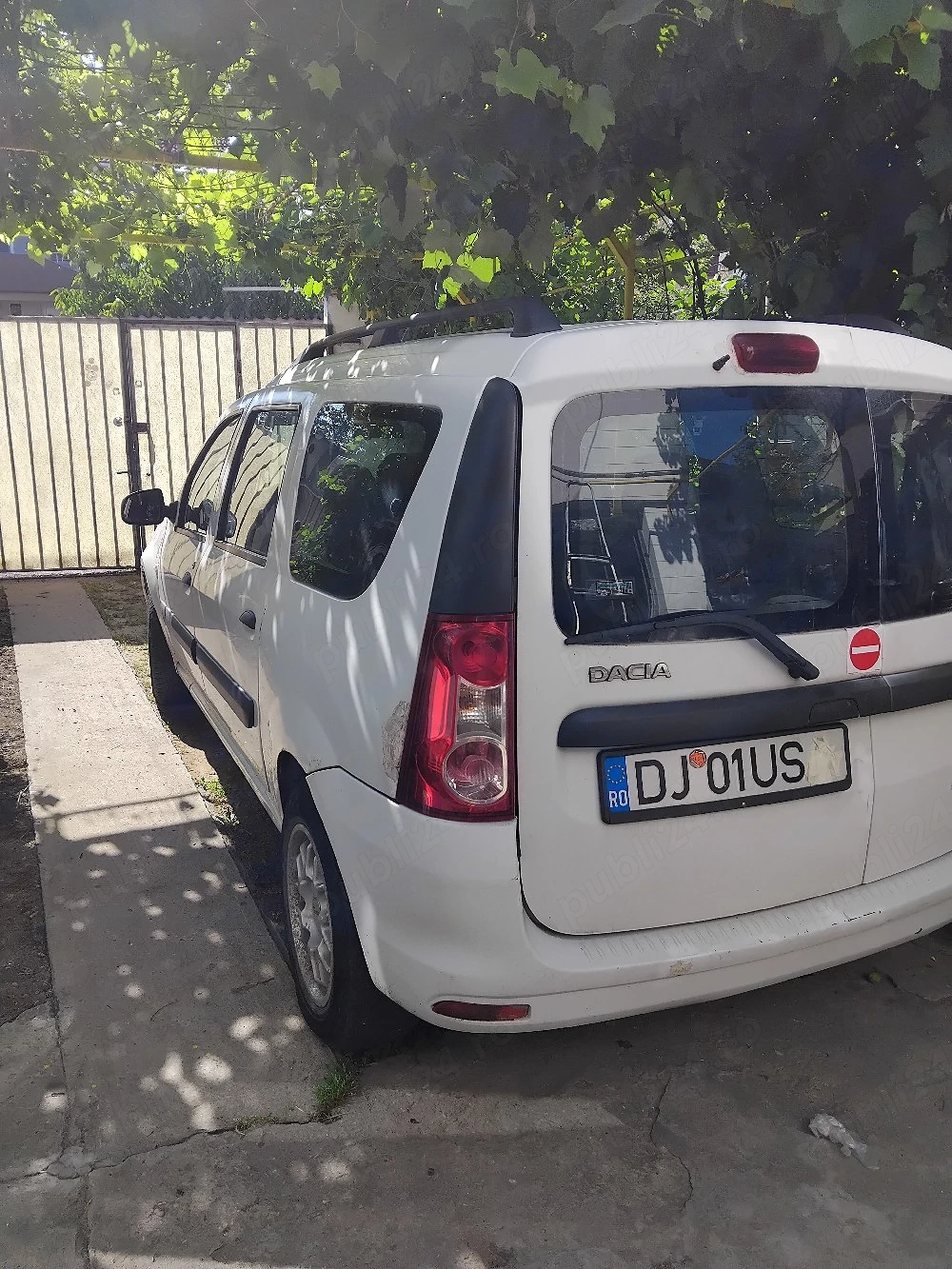 2 Logan MCV 1.5D ambele
