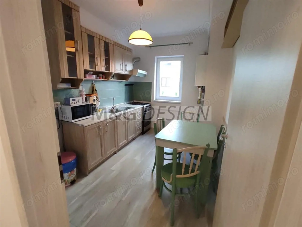 2 cam decomandat Giroc str Neptun +loc parcare